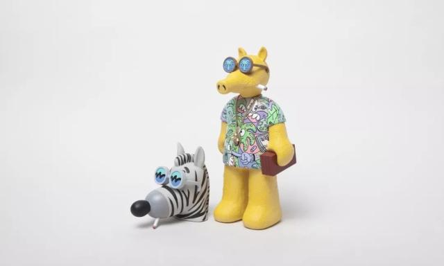 除KAWS，這些潮流公仔值得關(guān)注